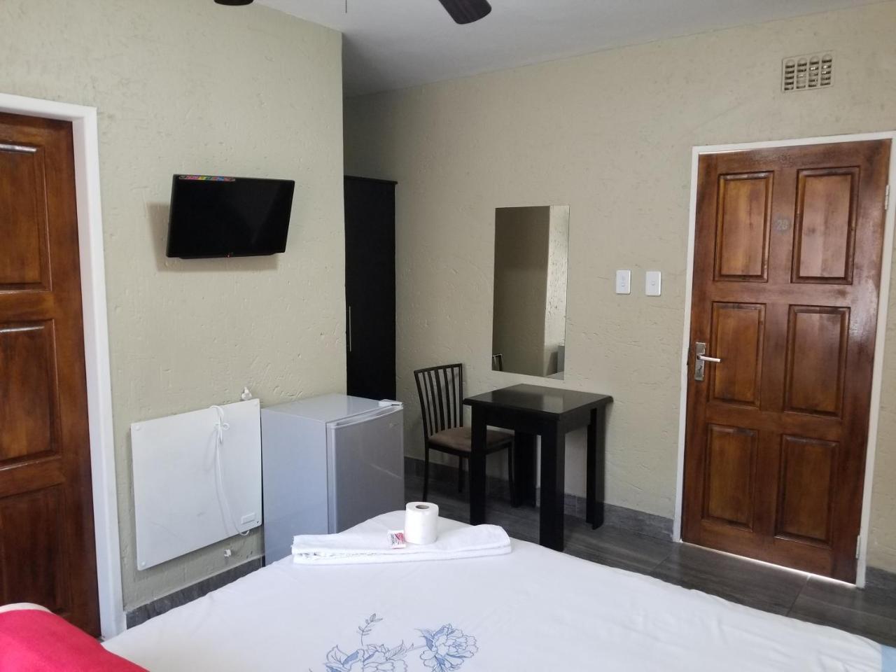Chisam Guest Lodge Pty Ltd 요하네스버그 외부 사진